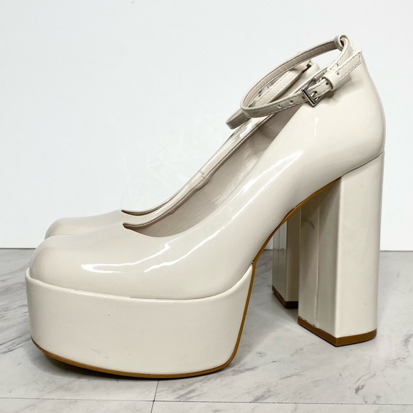 Steve Madden Shoes - Steve Madden Artem Bone Platform Pump 7M